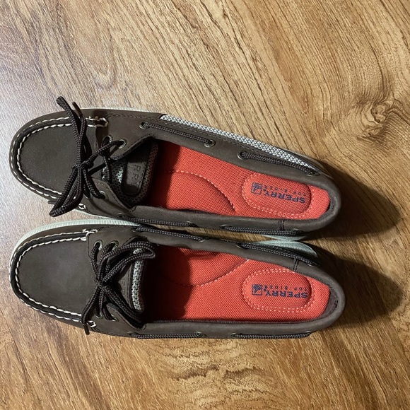 Shoes - Picture 2 of 2